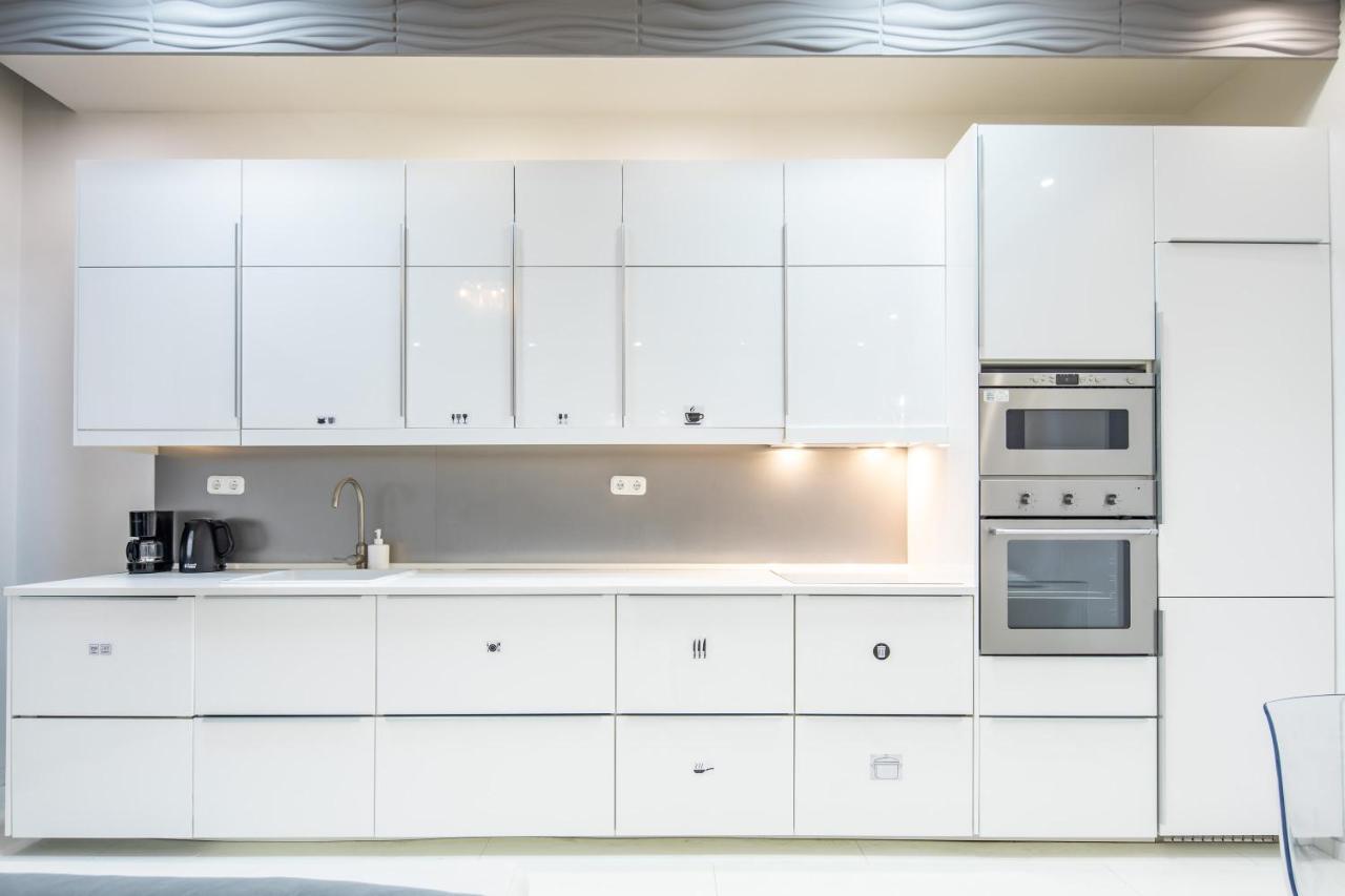Cozy & Central Apartment With 2-Bedroom บูดาเปสต์ ภายนอก รูปภาพ